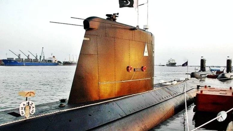 Η Τουρκία αναβαθμίζει τα υποβρύχια του Πακιστάν – Nαυπηγεί πλοία, προωθεί κορβέτες